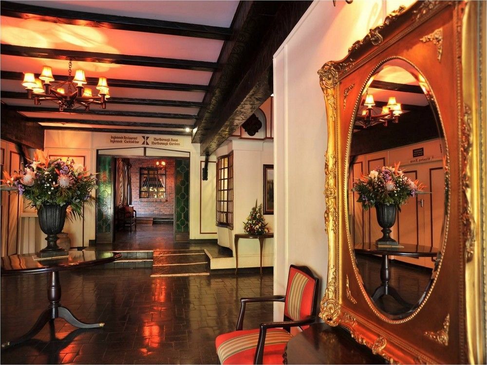 Cresta Churchill Hotel Bulawayo Exterior foto